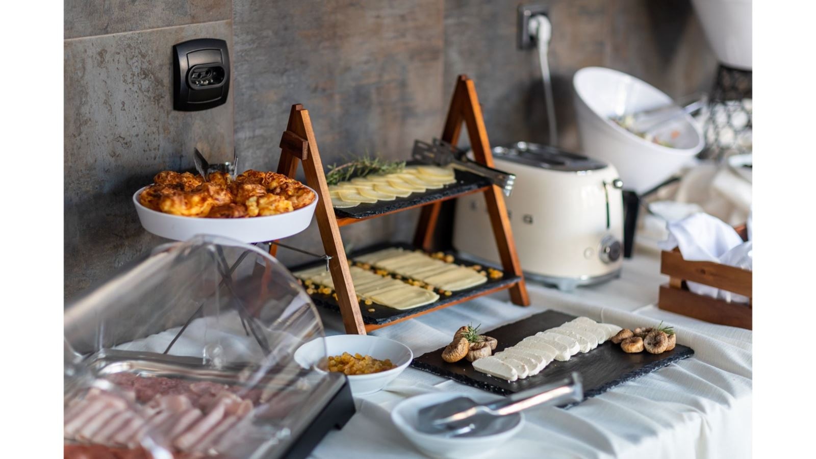 restaurants-eleven-restaurant