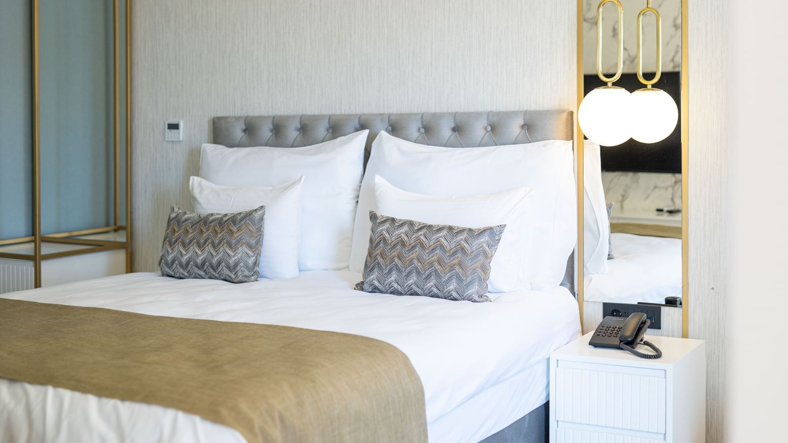 rooms-superior-suite