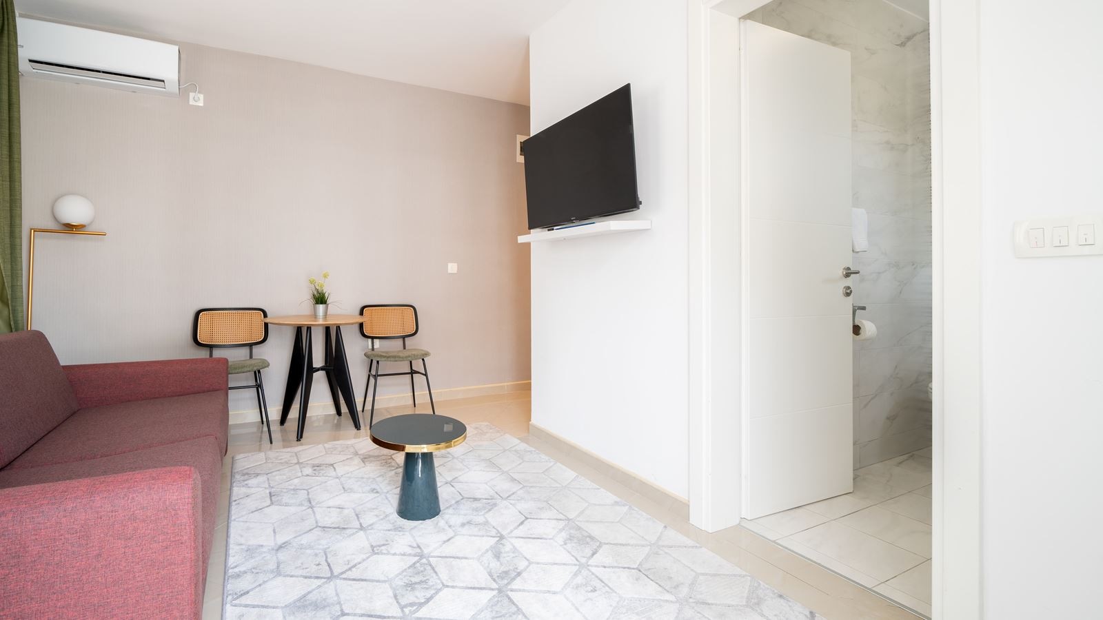 rooms-depadans-apartment-with-kitchen