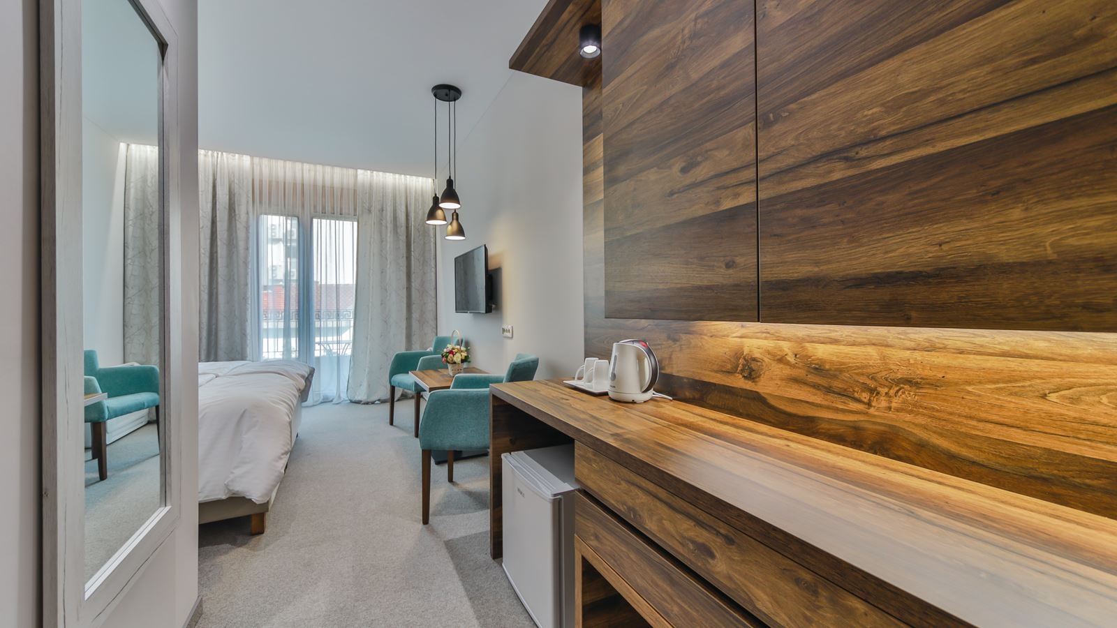 rooms-deluxe-double-twin-room