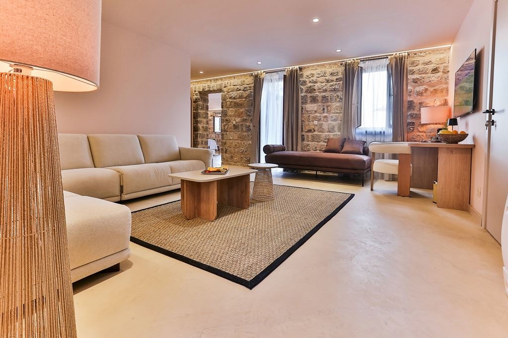 rooms-executive-suite