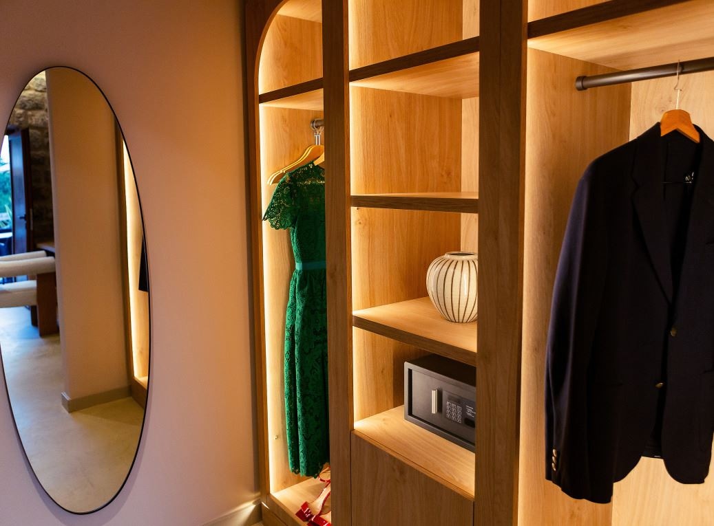 rooms-deluxe-studio-suite