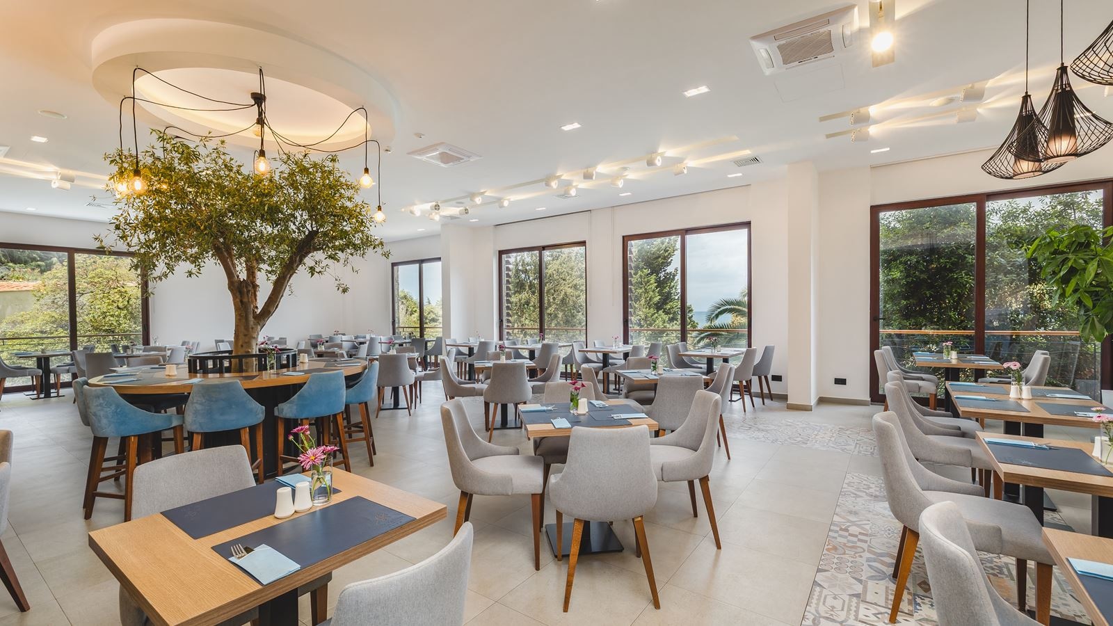 restaurants-restaurants