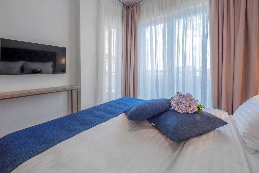 rooms-one-bedroom-apartment