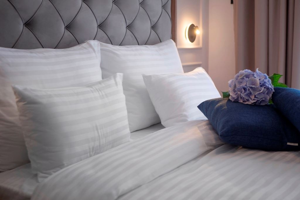 rooms-one-bedroom-apartment