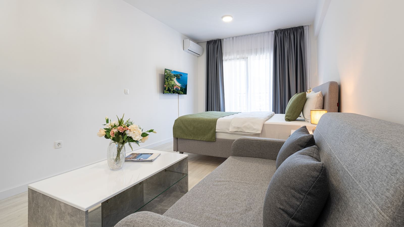 rooms-superior-double-room-with-extra-bed