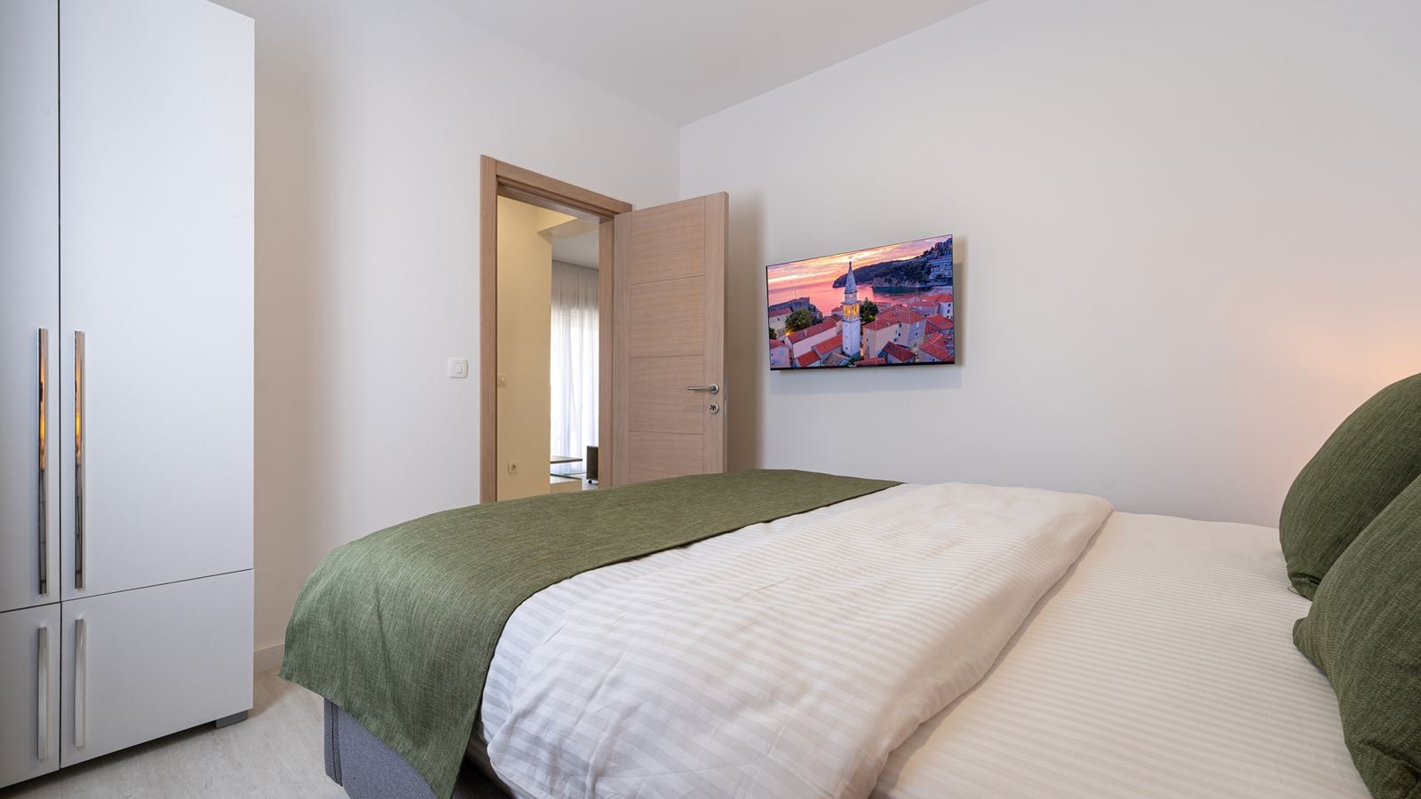 rooms-two-bedroom-apartment