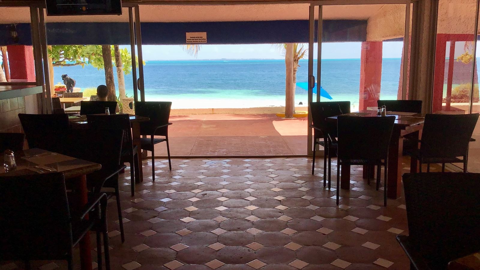 restaurants-restaurants