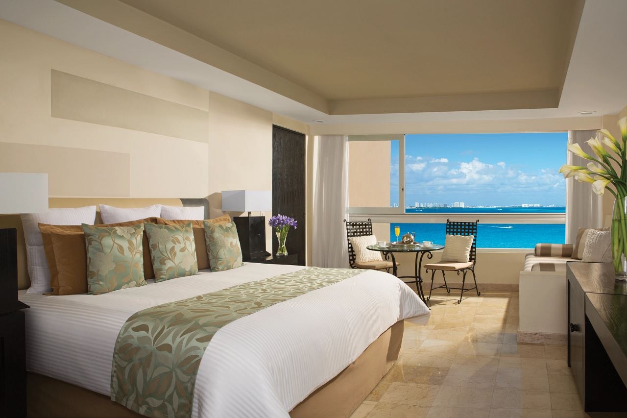 rooms-deluxe-partial-ocean-view-room