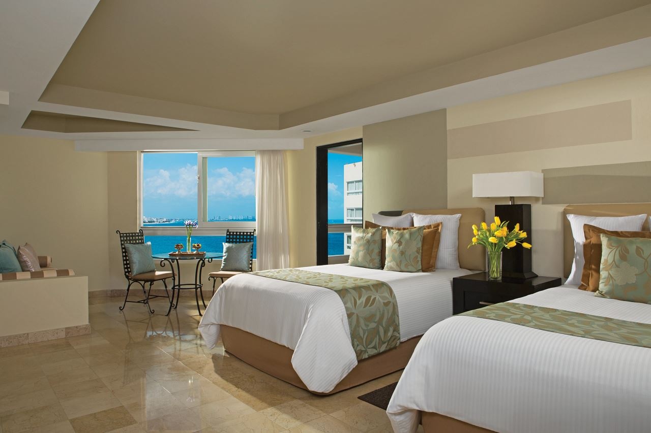 rooms-deluxe-partial-ocean-view-room