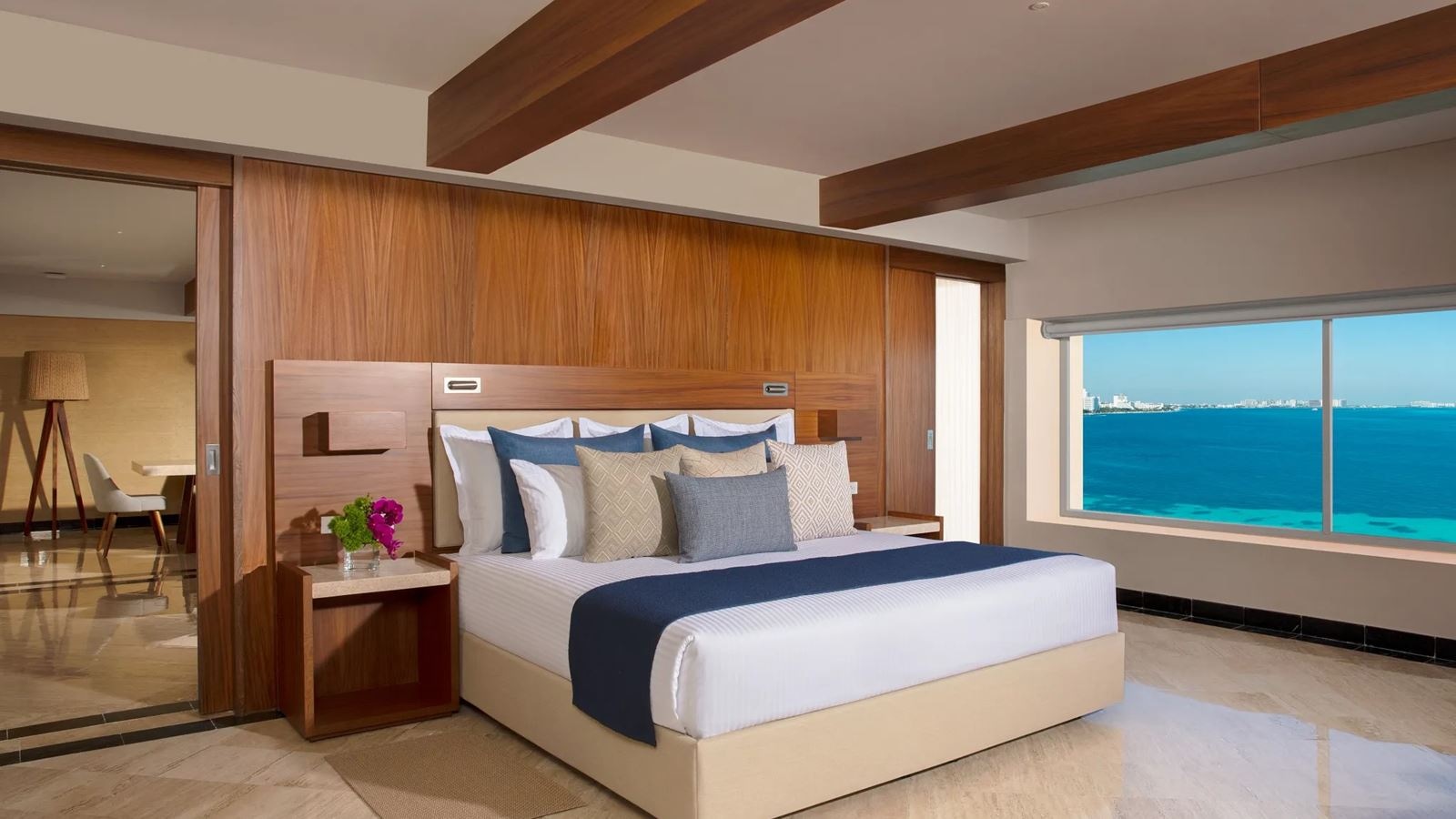 rooms-presidental-suite-adults-only-+18