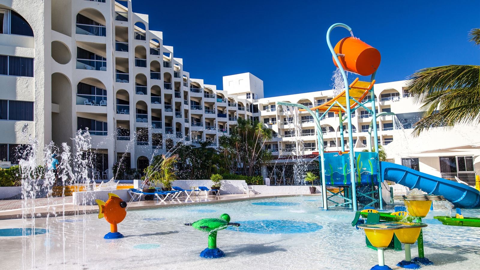 pools-outdoor-childrens-pool