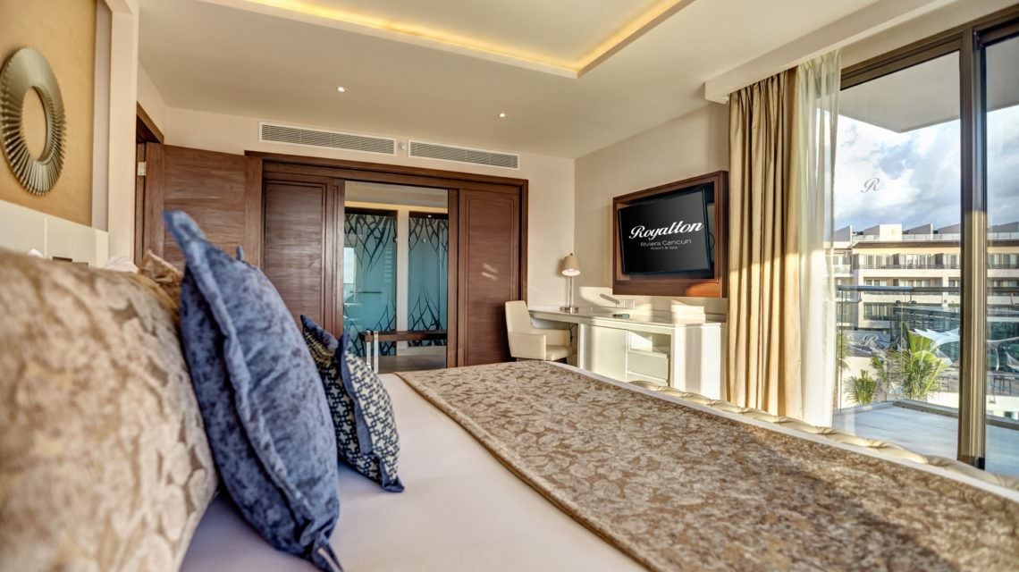 rooms-luxury-presidential-two-bedroom-suite-ocean-view