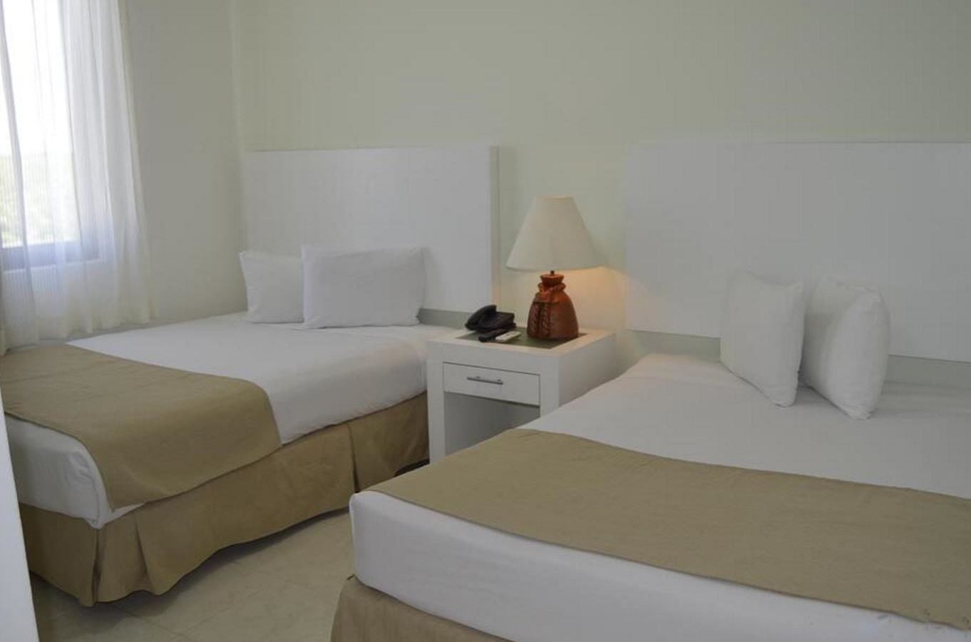 rooms-master-garden-view