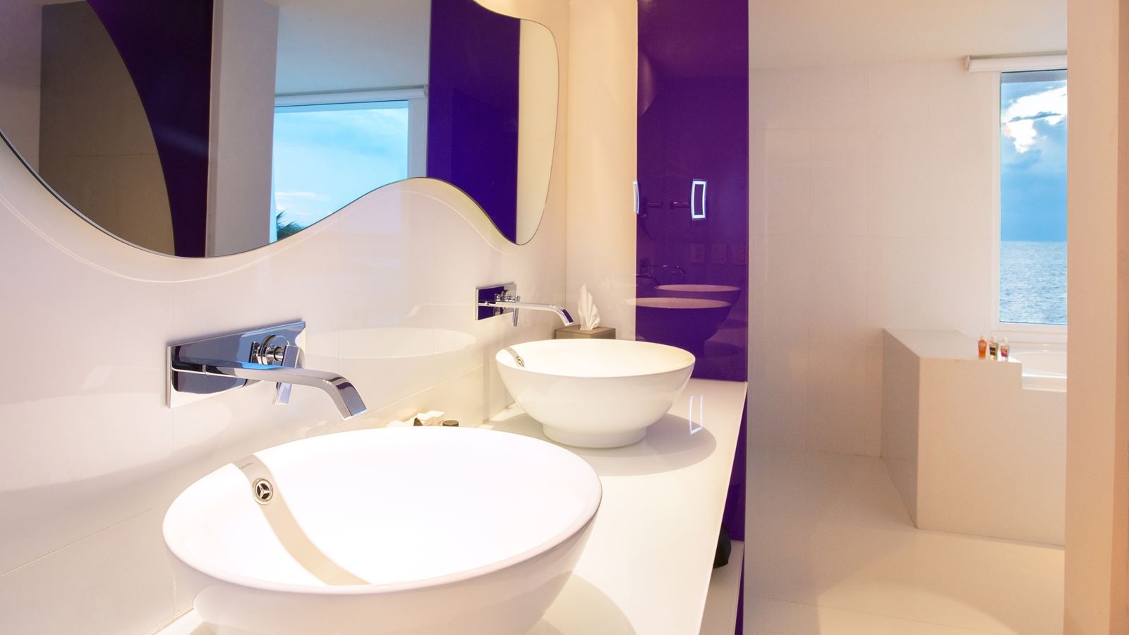 rooms-seduction-beach-front-suite