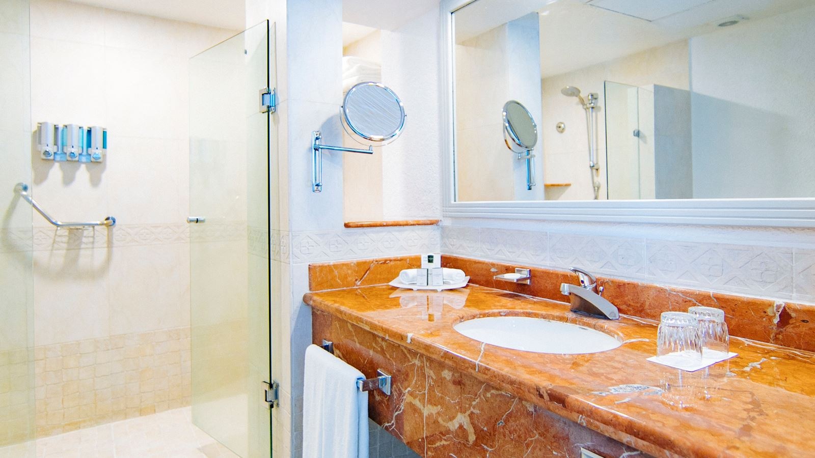 rooms-double-room-with-terrace