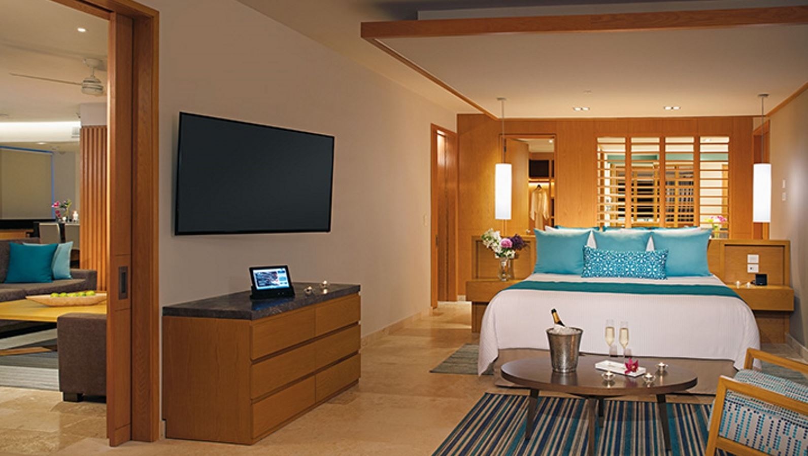 rooms-preferred-club-paramount-suite-ocean-view