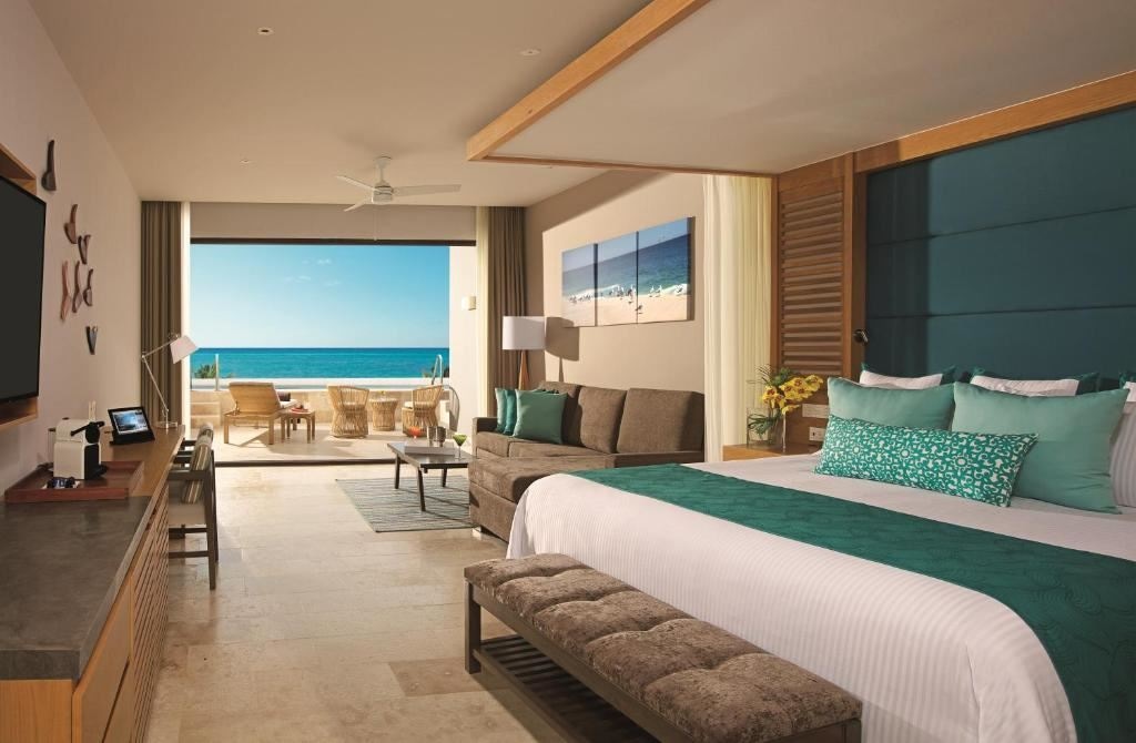 rooms-preferred-club-junior-suite-ocean-view