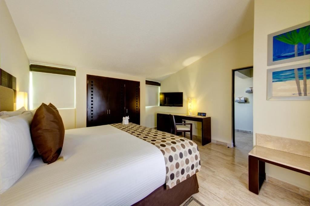 rooms-villa-master-suite-plunge-pool