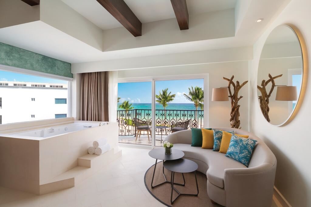 rooms-junior-suite-ocean-front