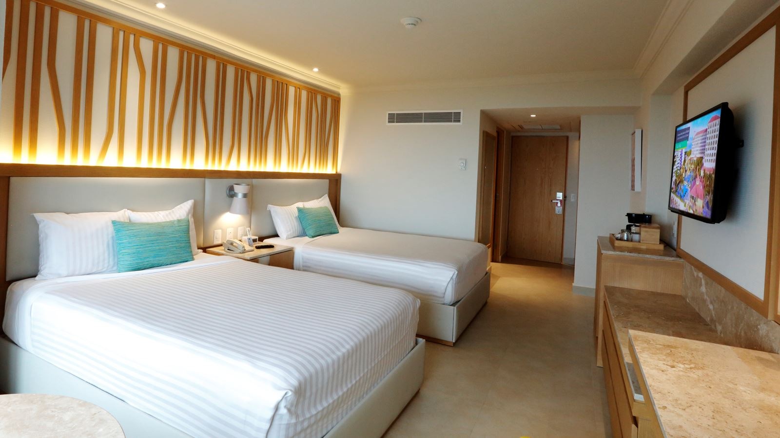 rooms-lagoon-view-room