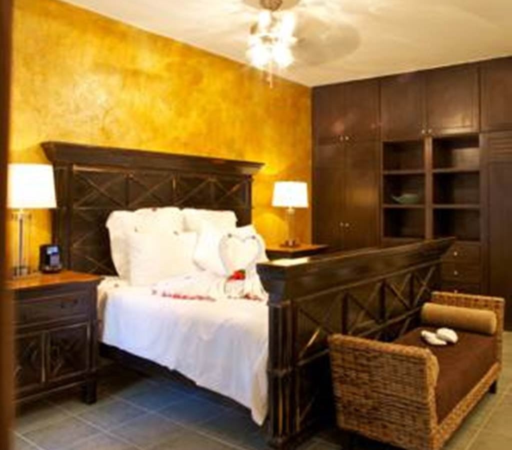 rooms-master-suite