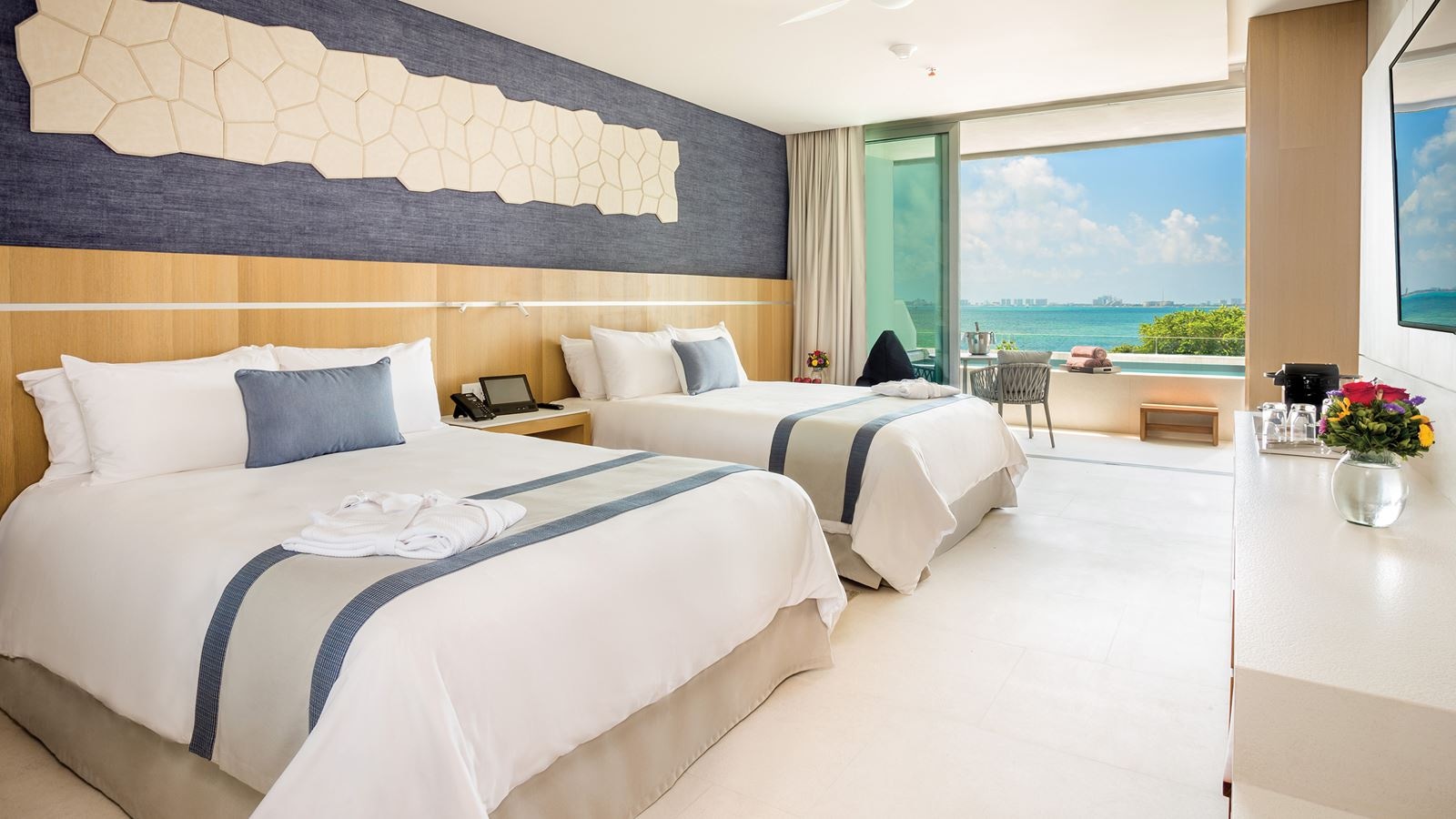 rooms-deluxe-ocean-view-with-plunge-pool