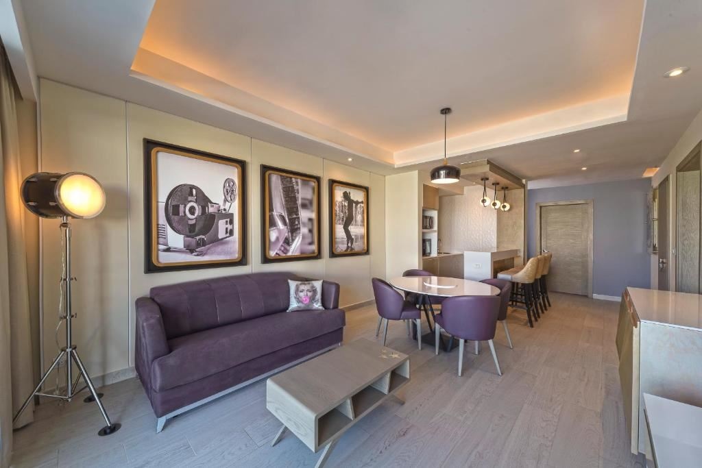 rooms-directors-suite-one-bedroom