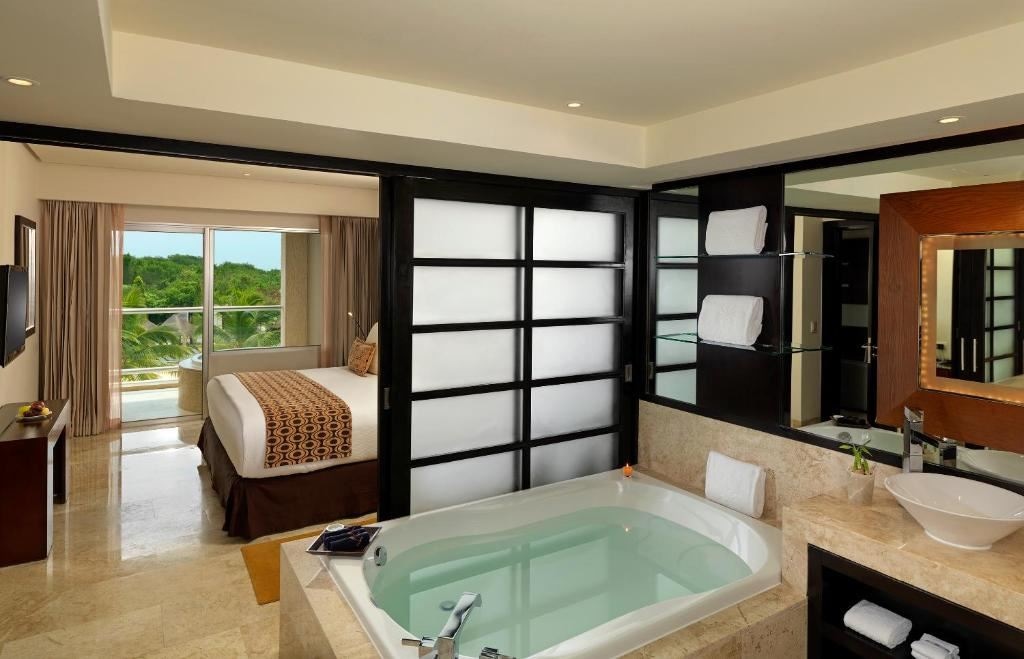 rooms-suite--nature-view
