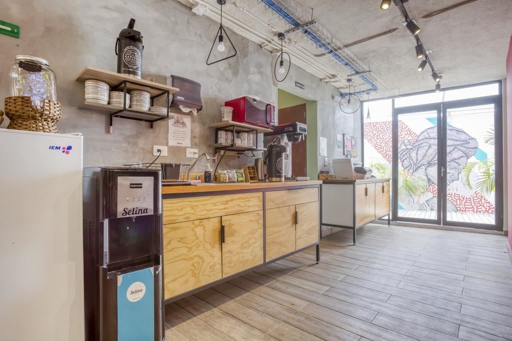 restaurants-restaurant