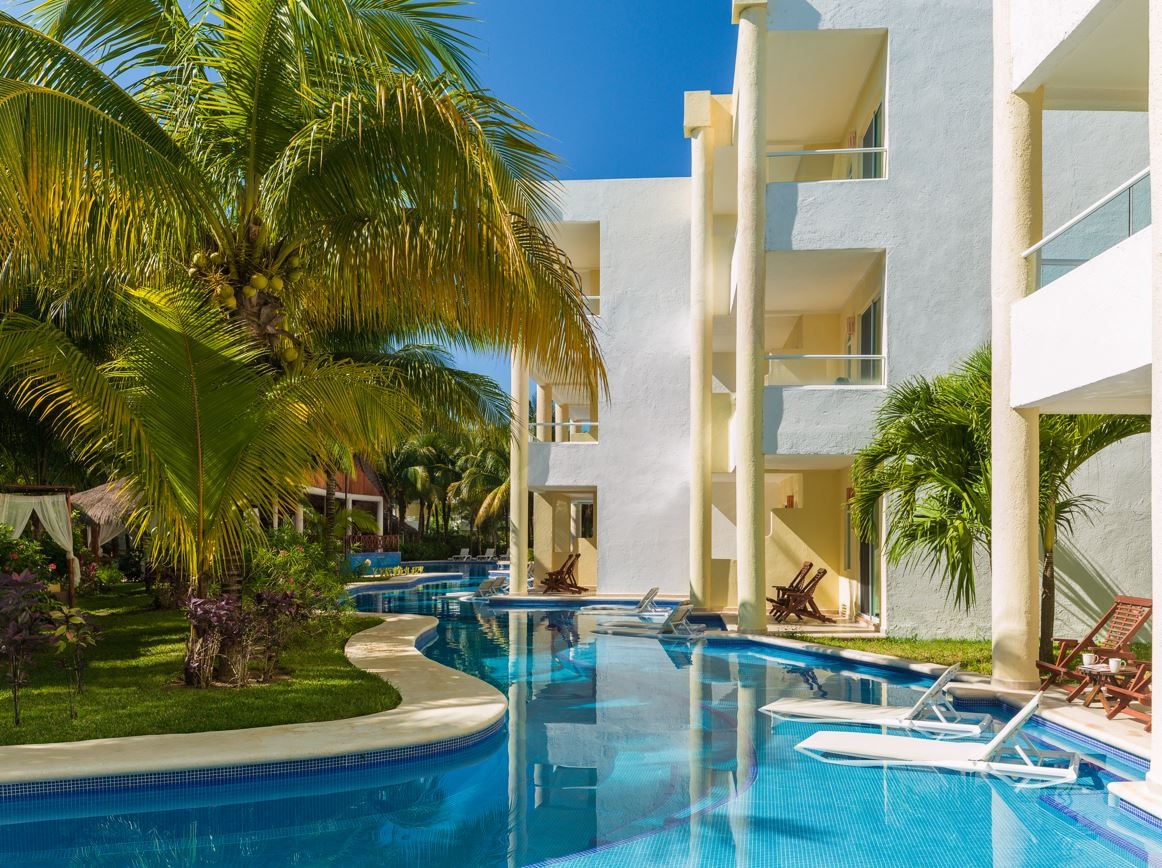 rooms-swim-up-junior-suite