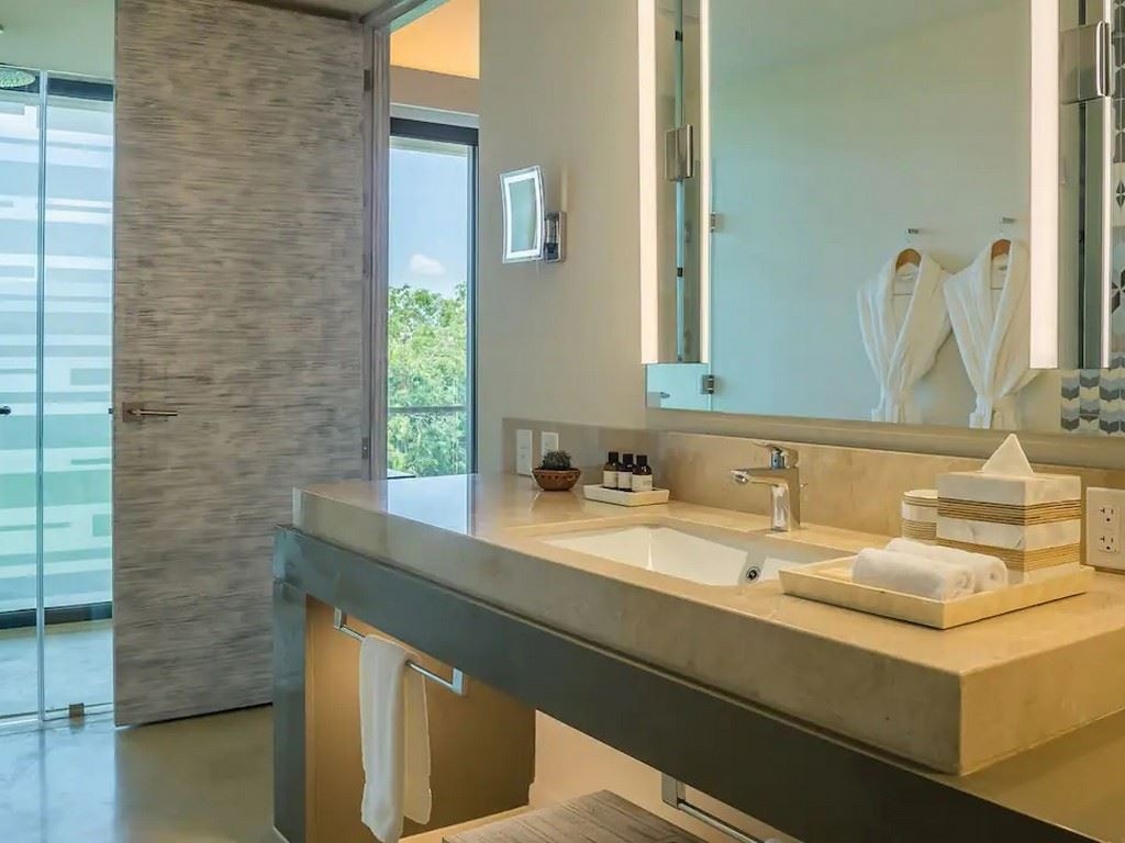 rooms-2-double-beds-beach-area