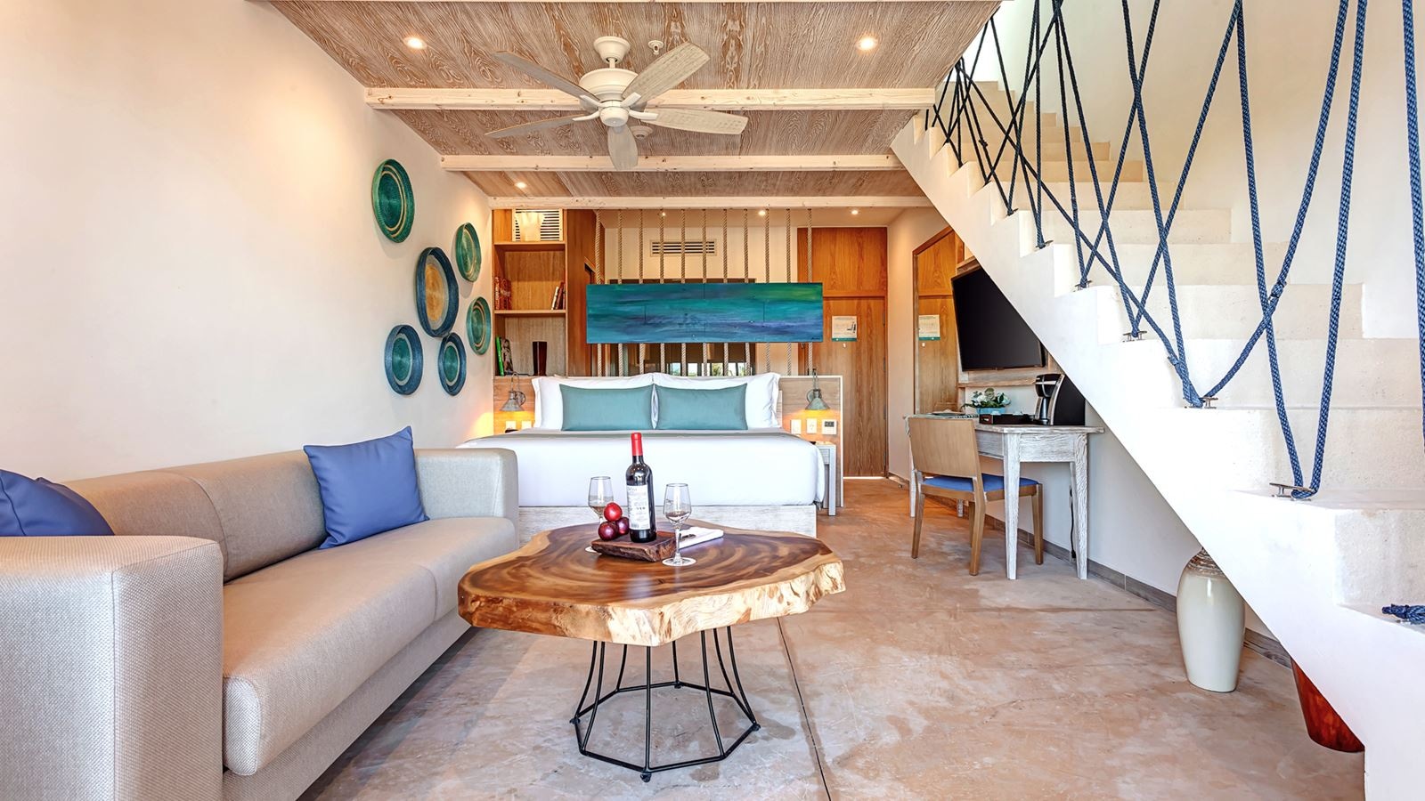 rooms-deluxe-junior-suite-loft-ocean-view