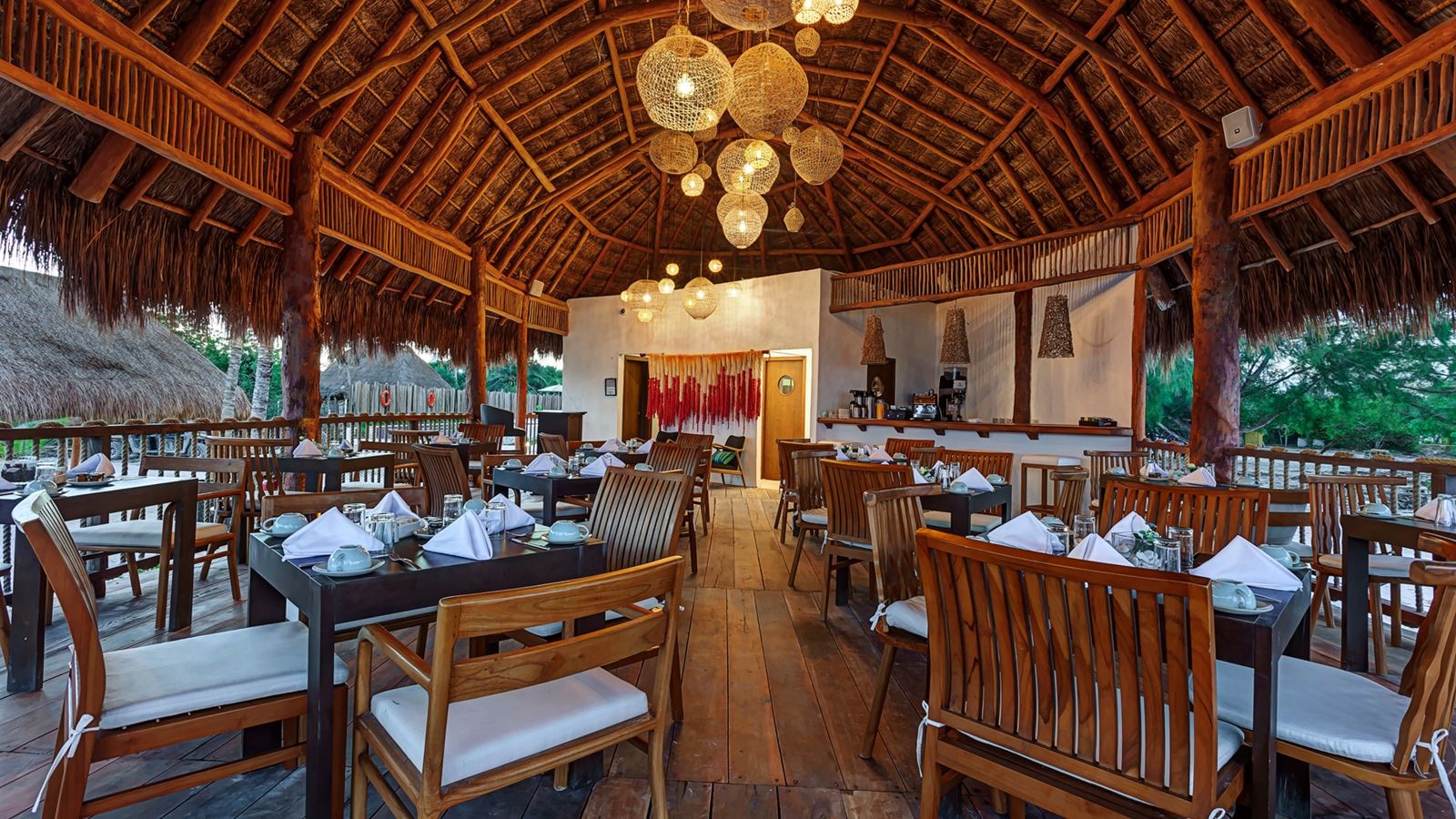 restaurants-fresco-bar--grill