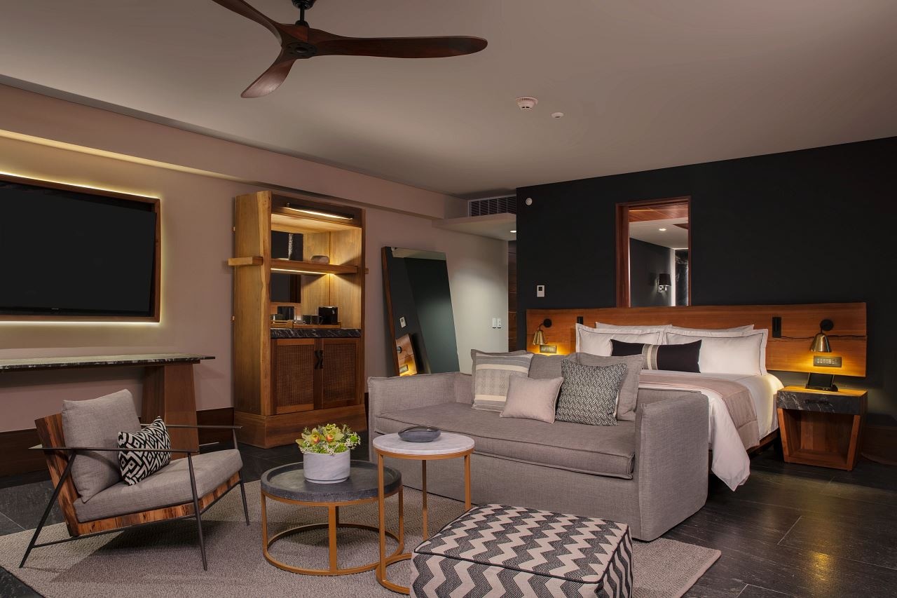 rooms-preferred-club-paramount-suites-ocean-view