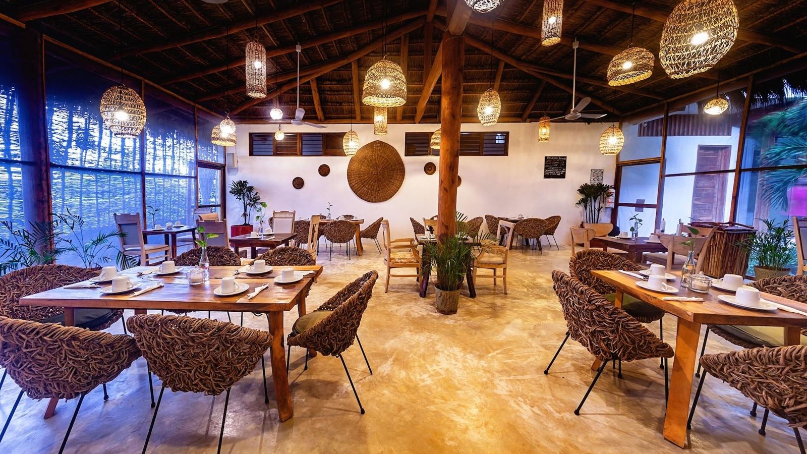 restaurants-restaurants