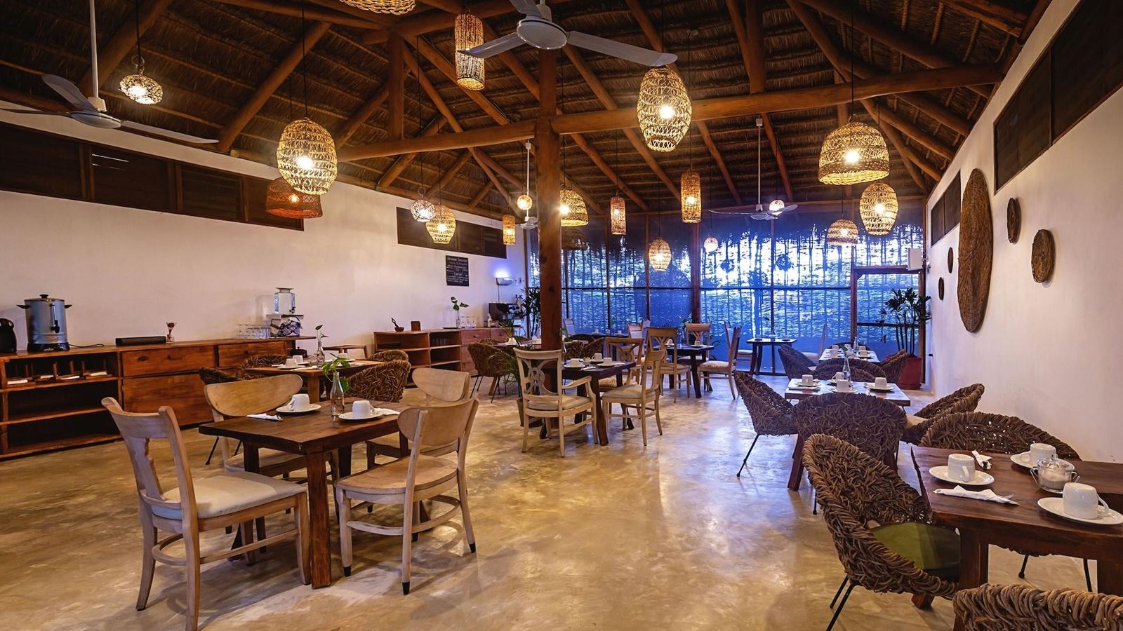 restaurants-restaurants