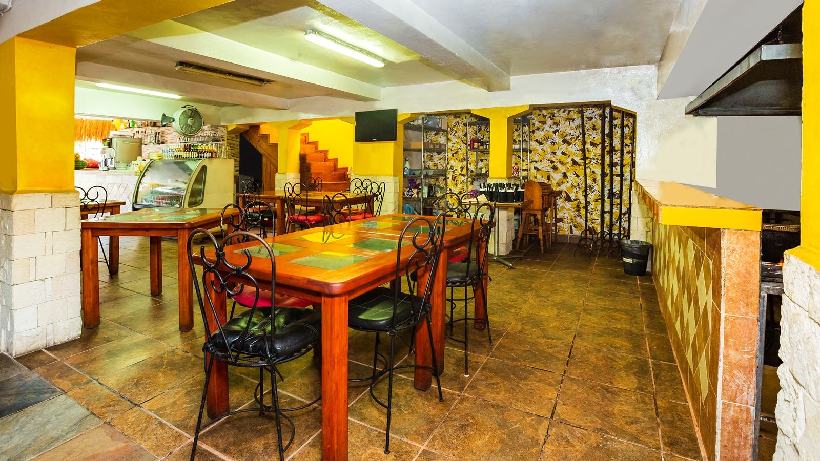 restaurants-restaurants