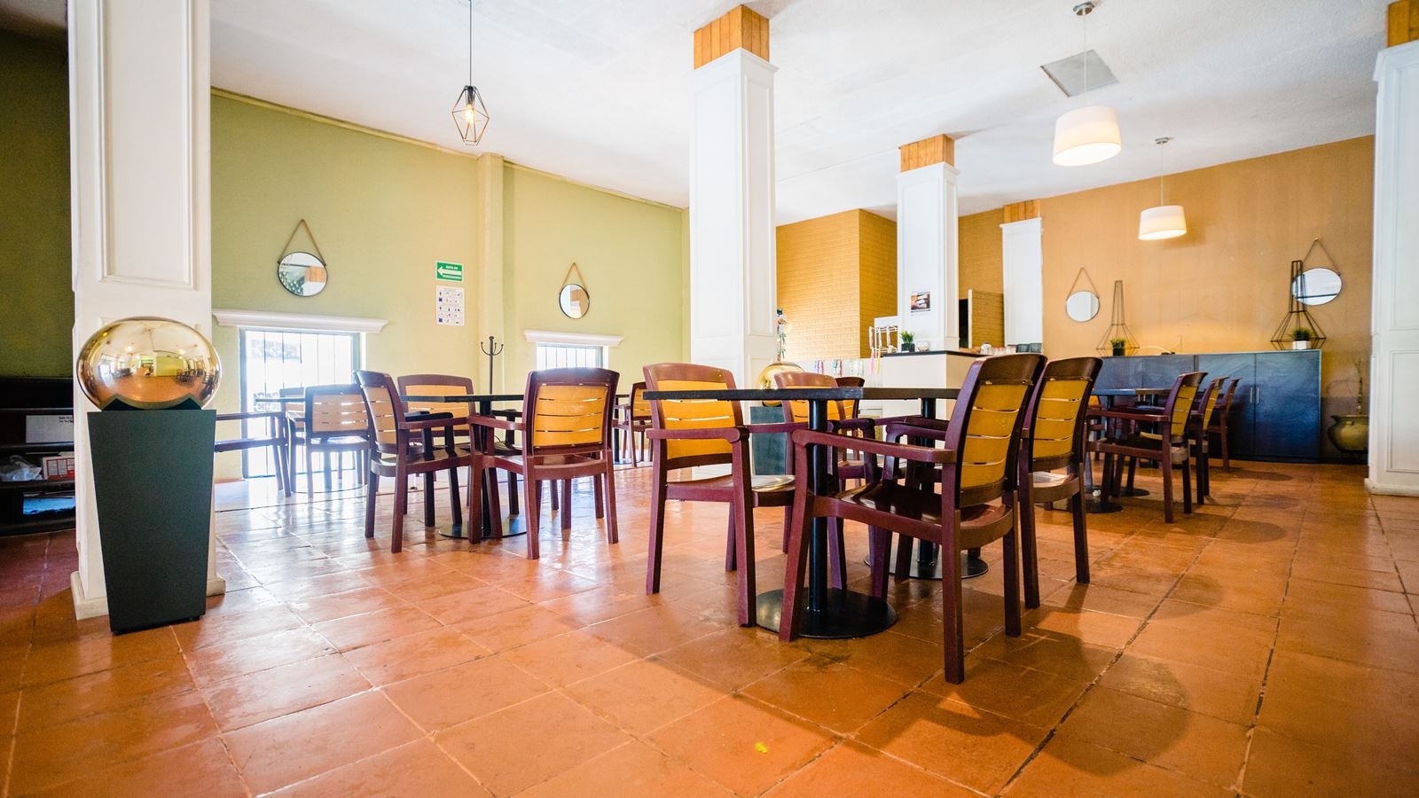 restaurants-restaurants