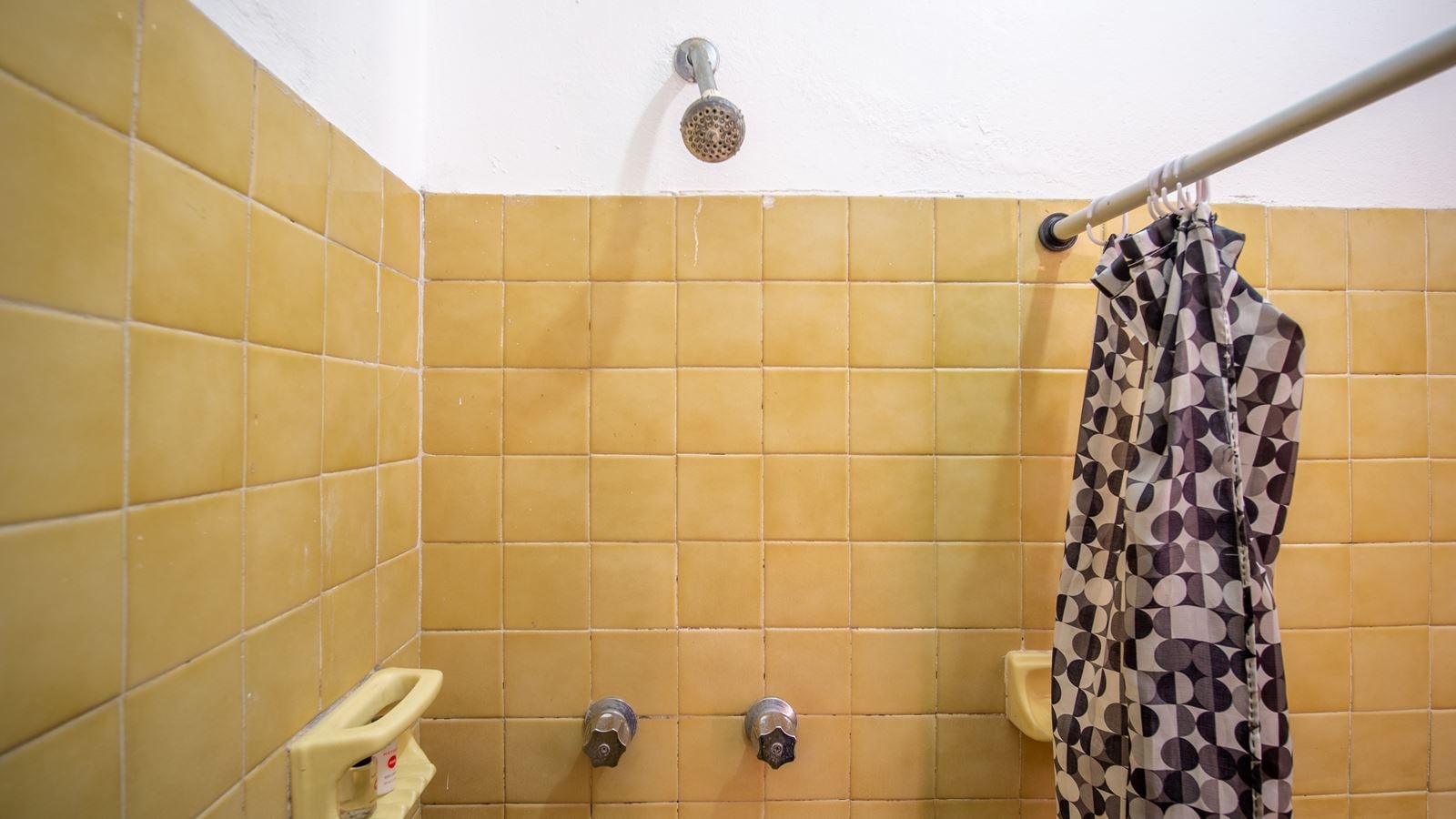 rooms-twin-two-bedrooms