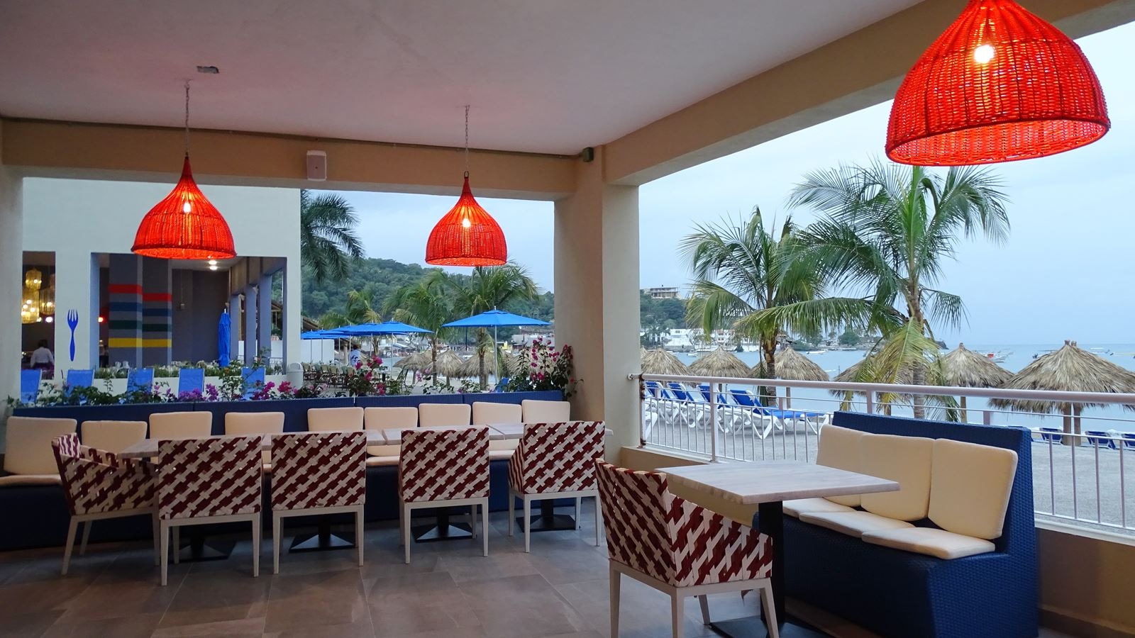 restaurants-restaurants