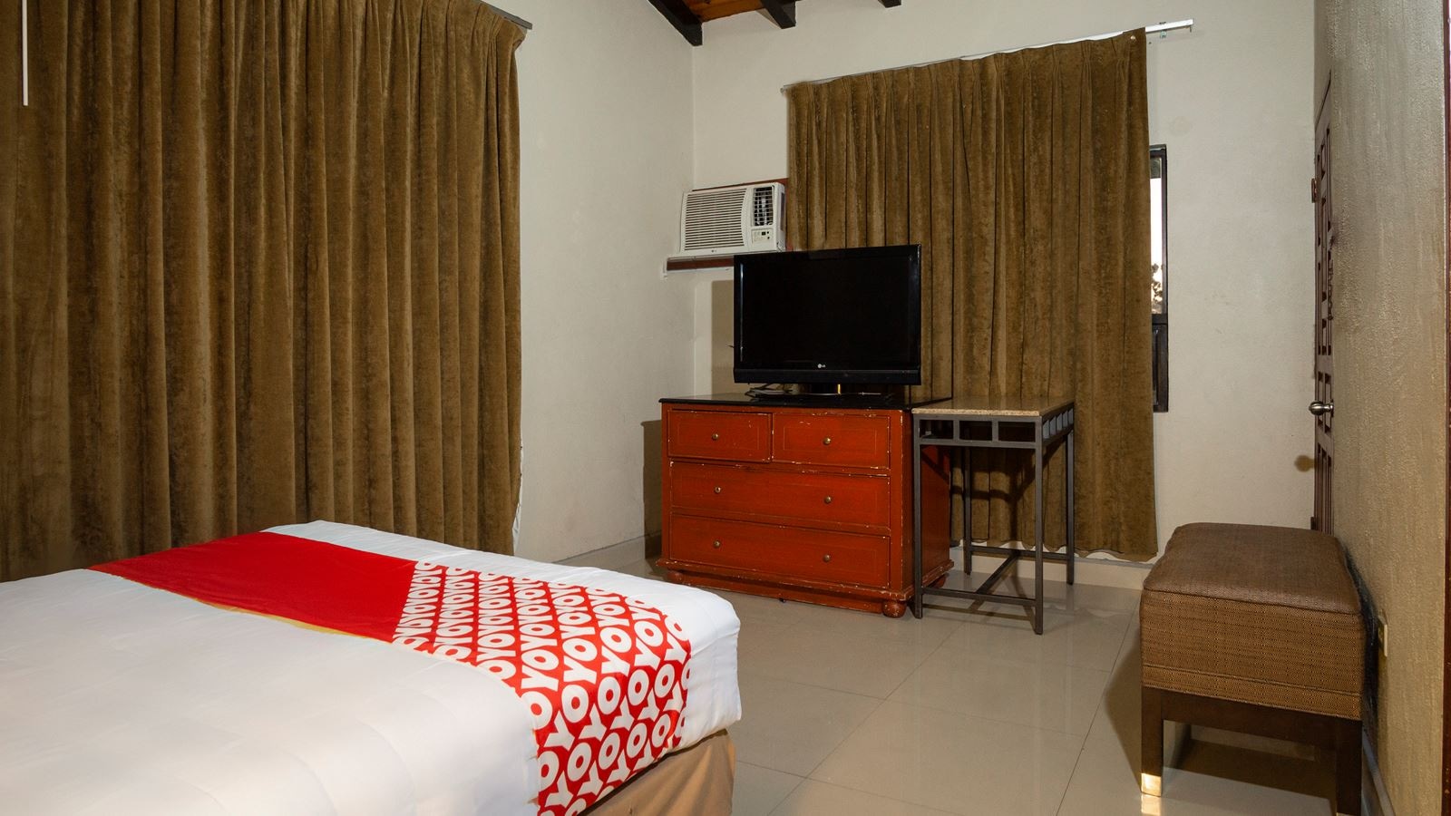 rooms-double-with-double-bed