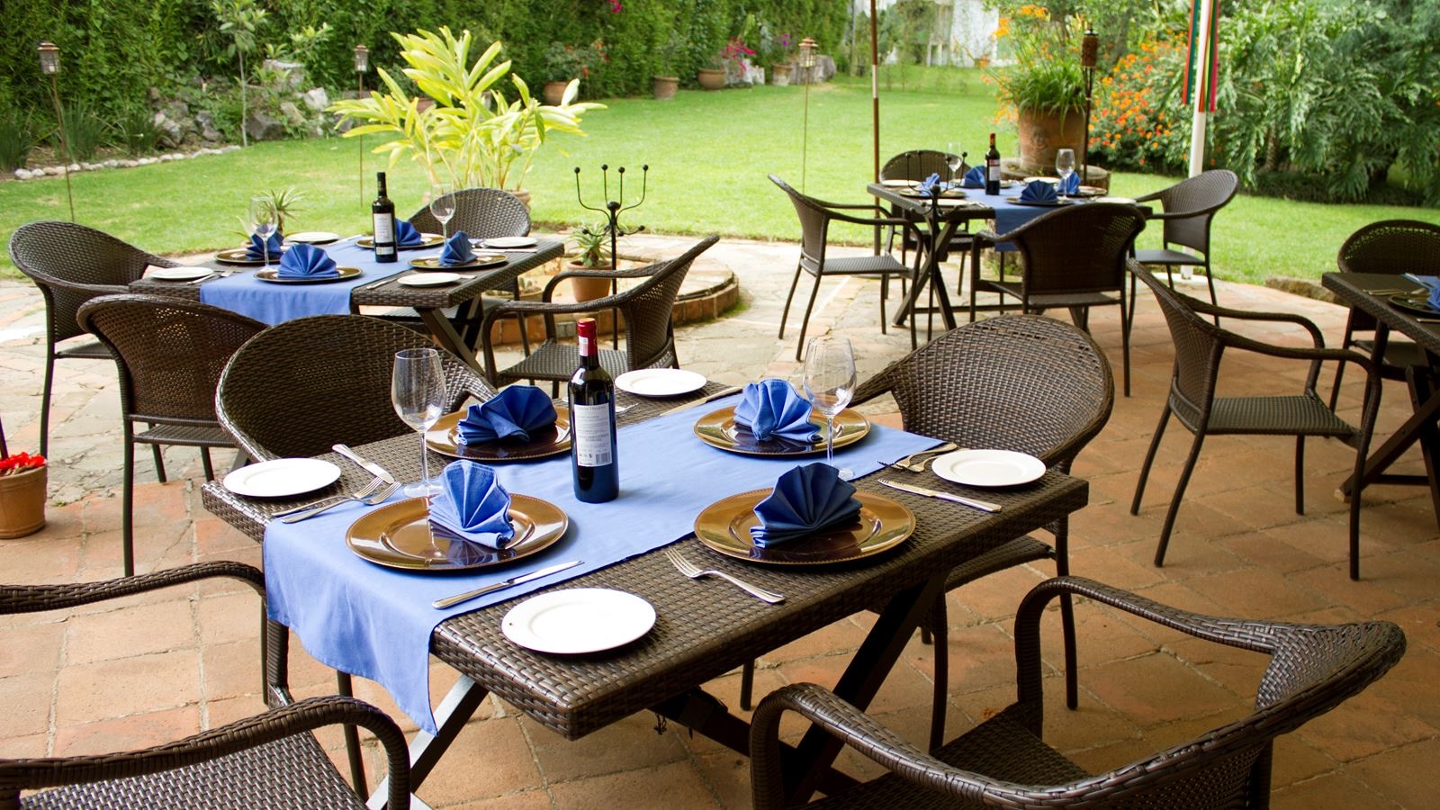 restaurants-restaurants