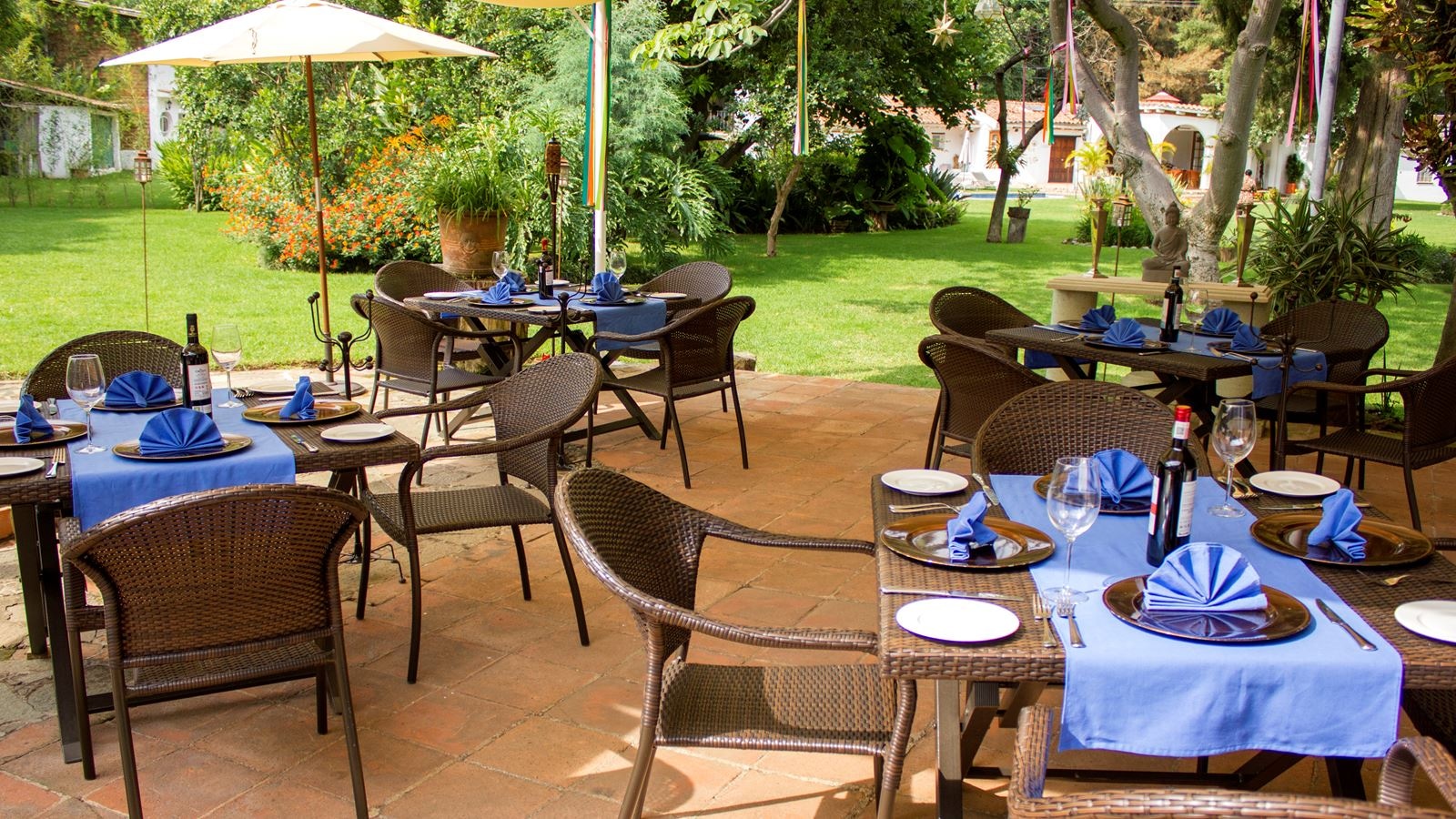 restaurants-restaurants