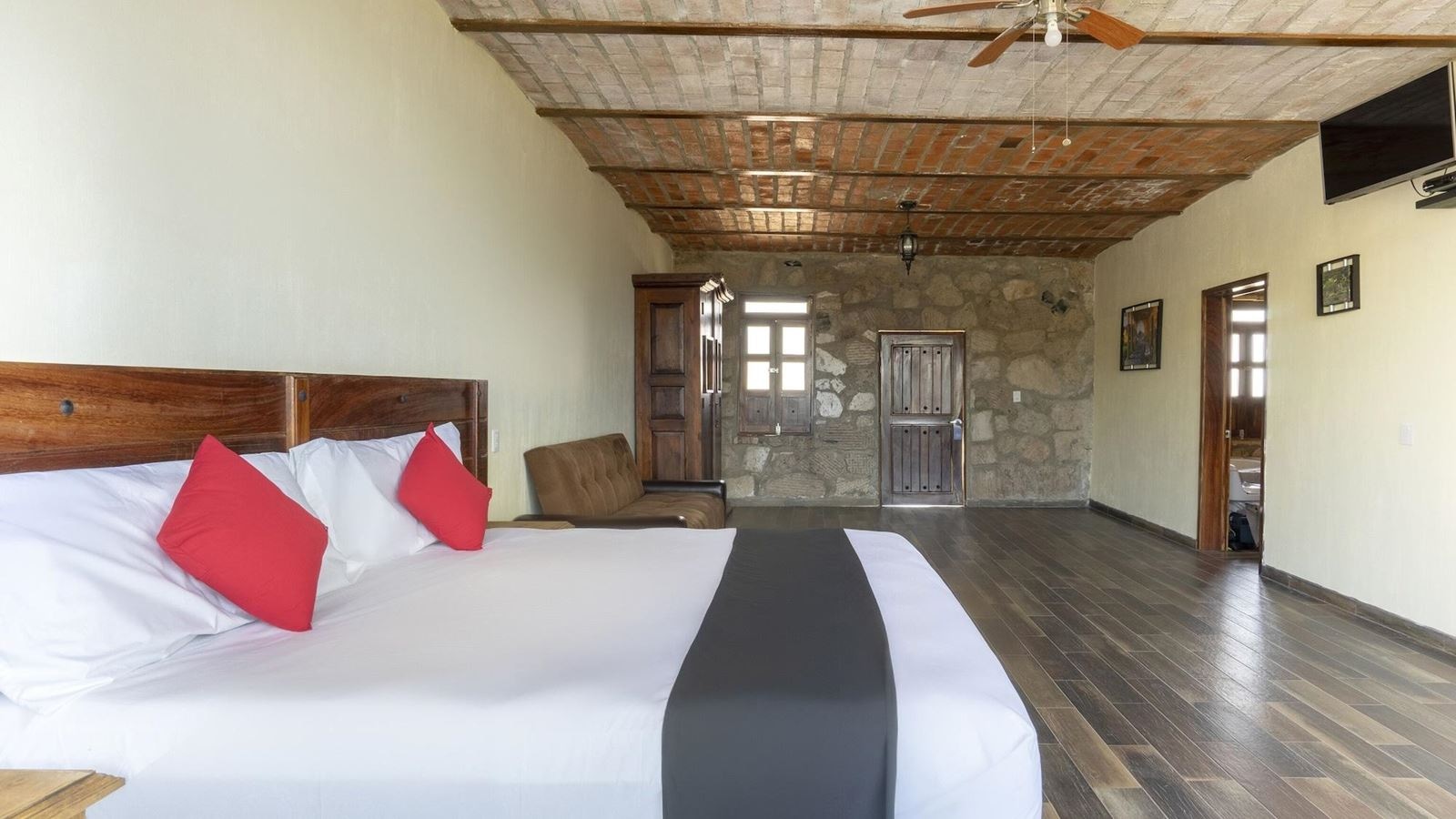 rooms-double-two-bedrooms