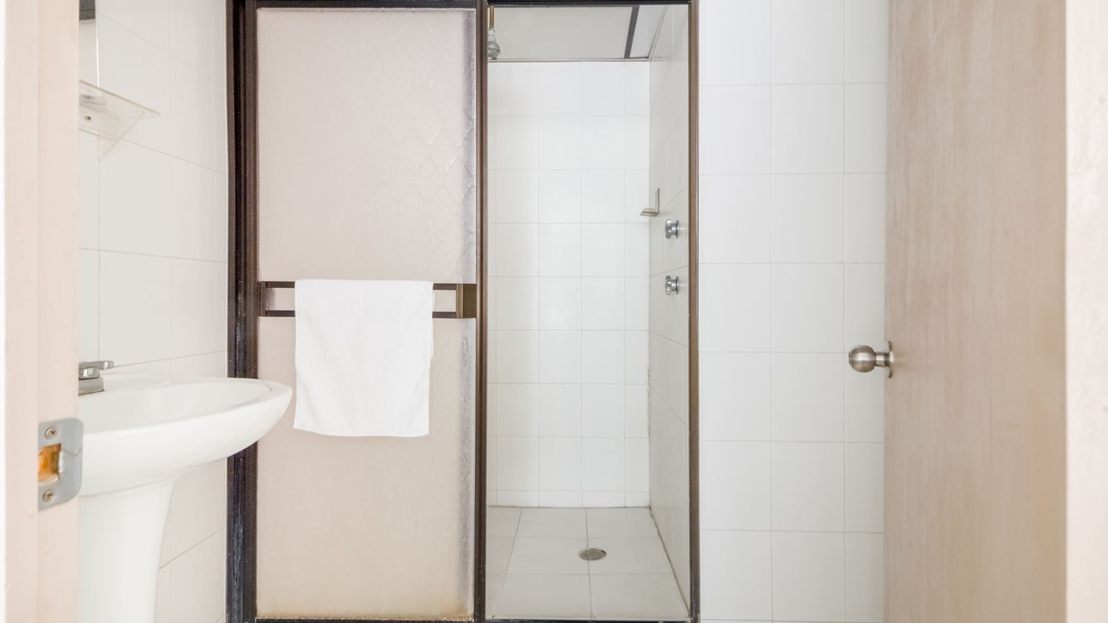 rooms-family-room-standard