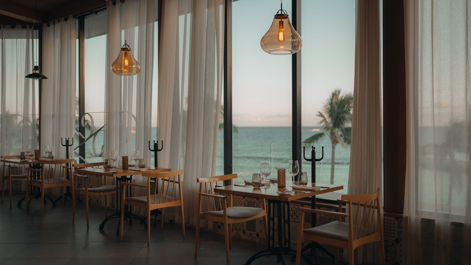 restaurants-bloved-lounge--restaurant