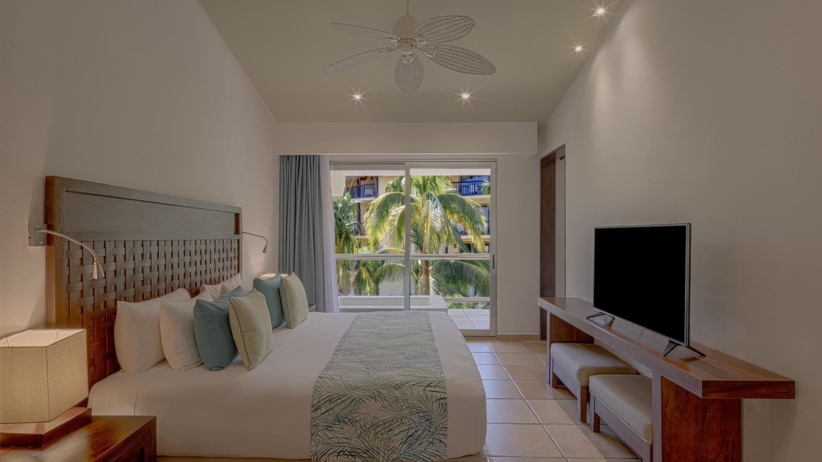 rooms-privileged-suite