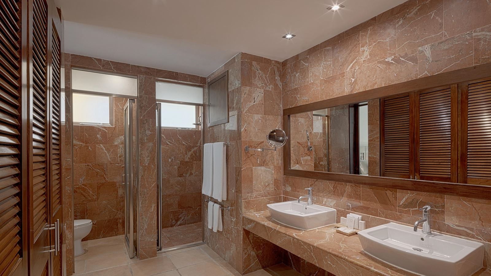 rooms-privileged-suite