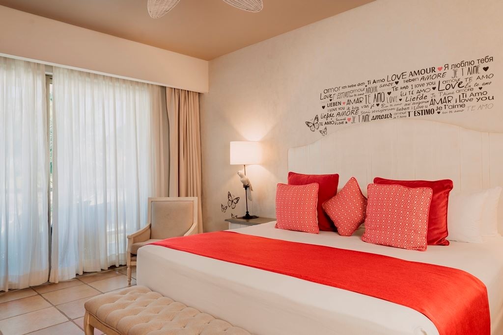 rooms-privileged-romance-deluxe